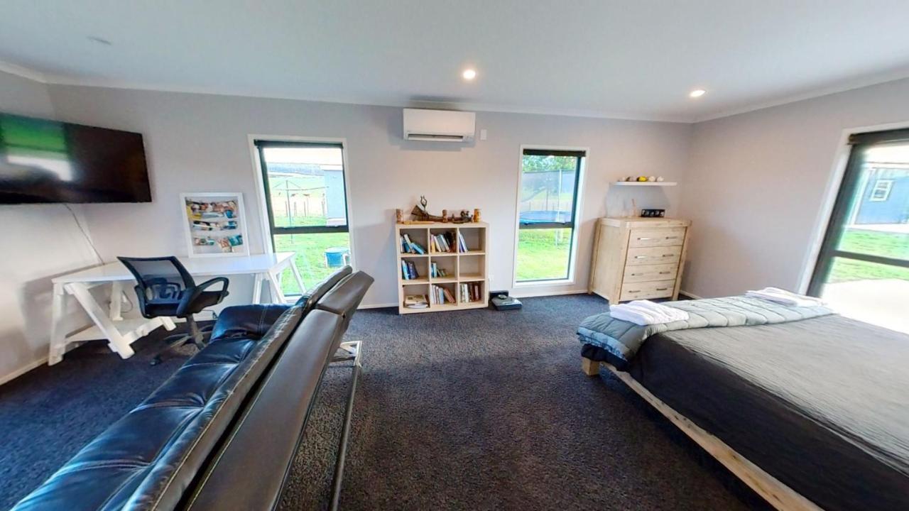 Full Holiday Home To Yourself, Up To 21 Guests Atiamuri Εξωτερικό φωτογραφία